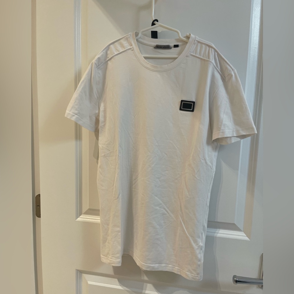 Anthony Morato white shirt